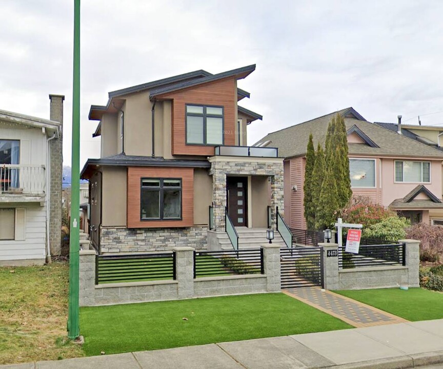 4473 Oxford St in Burnaby, BC - Building Photo