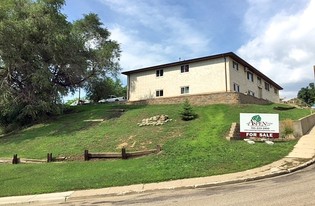 104 6th St NE Apartments