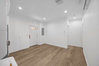 308 N Catalina Ave in Redondo Beach, CA - Building Photo - Building Photo