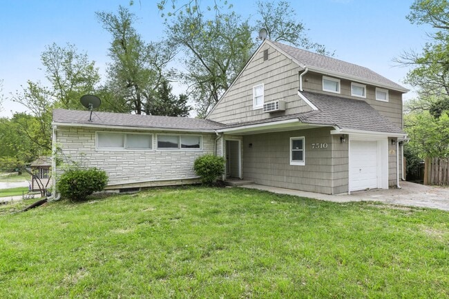 7510 Manchester Ave in Kansas City, MO - Building Photo - Building Photo