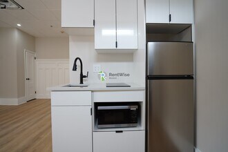 142 Dorchester St in Boston, MA - Building Photo - Building Photo