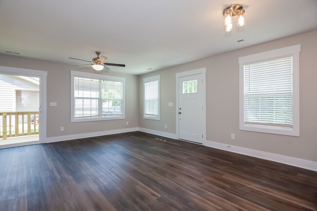 607 N Scruggs St in Gastonia, NC - Building Photo - Building Photo