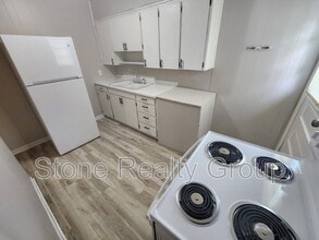 8 E Union St in Worthington, IN - Building Photo - Building Photo