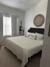 834 Normandy Trace Rd in Tampa, FL - Building Photo - Building Photo