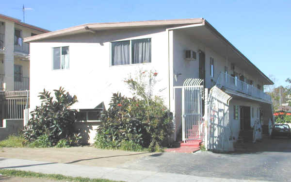 457 N Westmoreland Ave in Los Angeles, CA - Foto de edificio - Building Photo