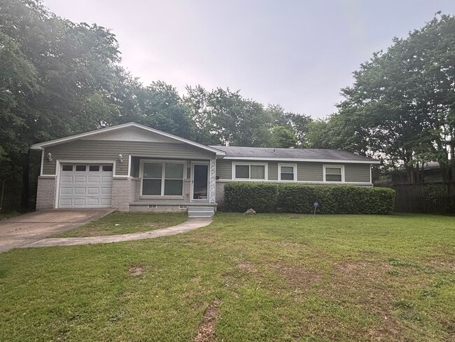 property at 511 N 4th St