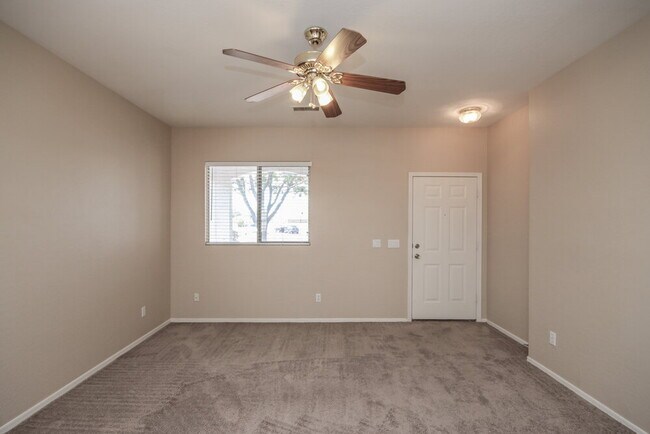 11170 W Holly St in Avondale, AZ - Building Photo - Building Photo