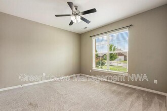 3702 SW Mistletoe Ave in Bentonville, AR - Building Photo - Building Photo