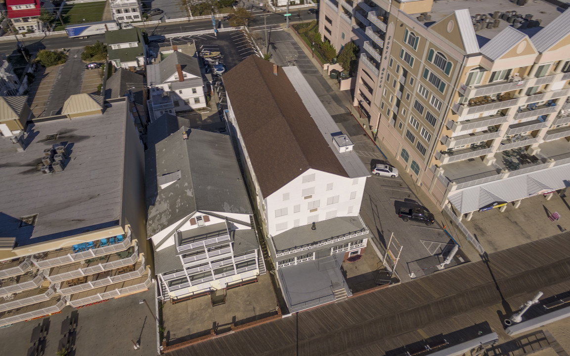 The Majestic Hotel in Ocean City, MD - Building Photo