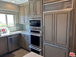 3908 Castlerock Rd in Malibu, CA - Building Photo - Building Photo