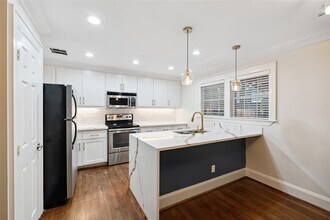 1621 Heights Blvd in Houston, TX - Building Photo - Building Photo