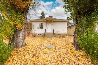 724 W A St in Moscow, ID - Building Photo - Building Photo