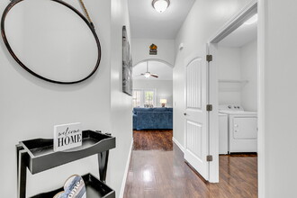 88 Crystal Lake Dr in Savannah, GA - Building Photo - Building Photo