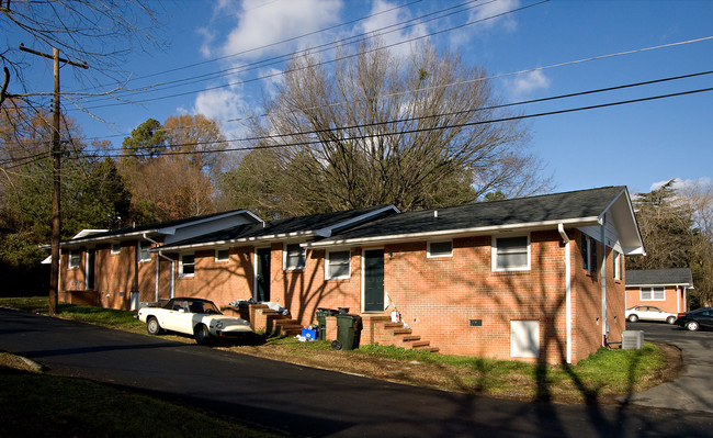 Westall Apt in Chapel Hill, NC - Foto de edificio - Building Photo