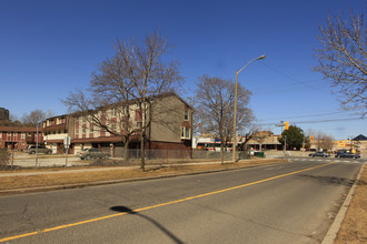 1-83 Yellow Birchway in Toronto, ON - Building Photo - Building Photo