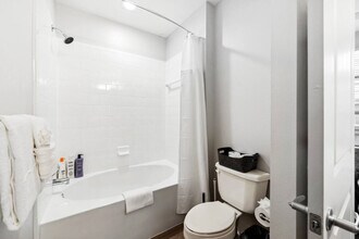 2901 Indiana St in Dallas, TX - Foto de edificio - Building Photo