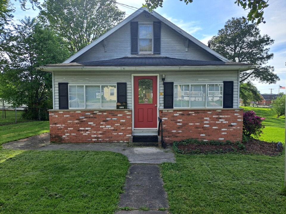 508 Hugh St in Parkersburg, WV - Foto de edificio