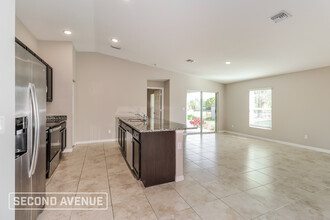 3321 Freedom Ave, Unit Cando Villa Apt. 302 in Palm Bay, FL - Building Photo - Building Photo