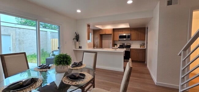 2135 N Fairview St in Santa Ana, CA - Building Photo - Building Photo