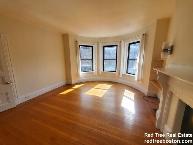 429 Marlborough St, Unit 3B in Boston, MA - Building Photo - Building Photo