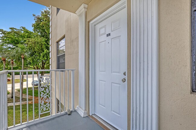 3511 Village Blvd in West Palm Beach, FL - Building Photo - Building Photo