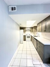 8332 La Roche Ln in Houston, TX - Building Photo - Building Photo