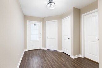 5934 Forte Falls in San Antonio, TX - Building Photo - Building Photo