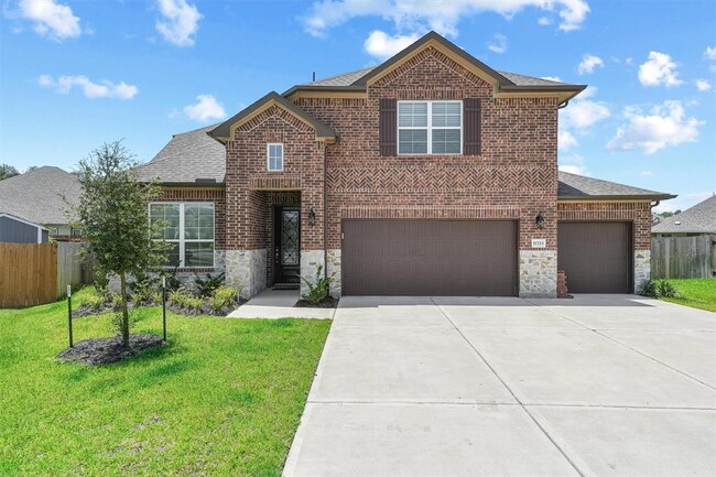 property at 17723 Lake Cove Ct