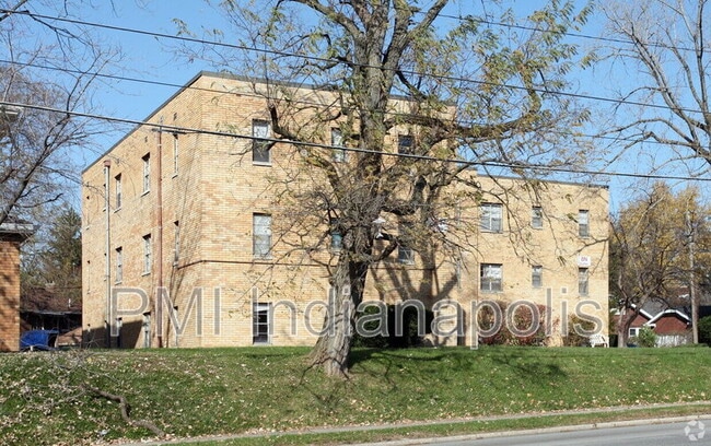 8 N Butler Ave