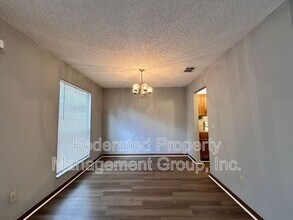 1114 ROMAINE Cir W in Jacksonville, FL - Building Photo - Building Photo