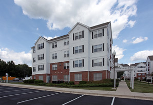 The Courtyards at University of Maryland Apartments