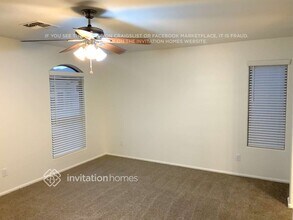 2315 W Running Deer Trl in Phoenix, AZ - Building Photo - Building Photo