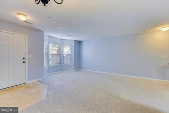 8055 Brookstone Ct in Severn, MD - Building Photo - Building Photo