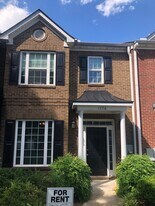 1776 Heights Cir in Kennesaw, GA - Building Photo