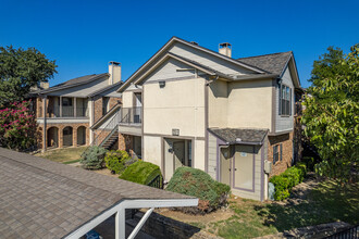 Quorum View Condominiums in Carrollton, TX - Building Photo - Building Photo