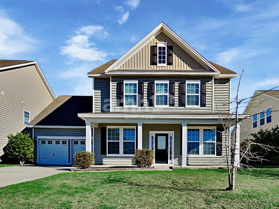 636 Silver Moss Dr in Moncks Corner, SC - Building Photo