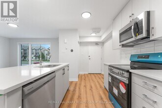 101 Glenroy Gilbert Dr in Ottawa, ON - Building Photo - Building Photo