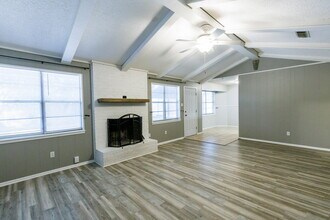 4414 53rd St in Lubbock, TX - Building Photo - Building Photo