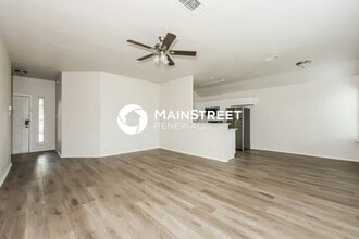 13208 Pine Valley Dr in Dallas, TX - Building Photo - Building Photo