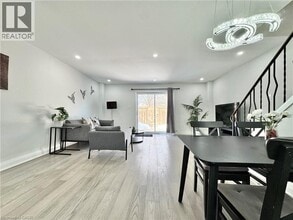 138 Jansen Ave in Kitchener, ON - Building Photo - Building Photo