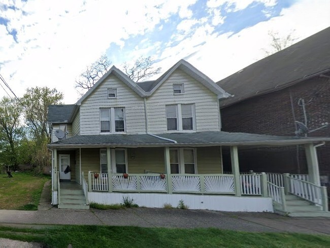 property at 519 Reed St