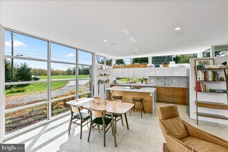 10222 Van Thompson Rd in Fairfax Station, VA - Building Photo - Building Photo