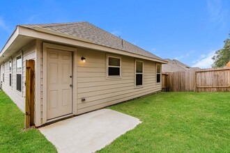 14088 Lahontan Dr in Shenandoah, TX - Building Photo - Building Photo
