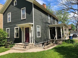 519 Lawrence St, Unit Apt 1 in Ann Arbor, MI - Building Photo