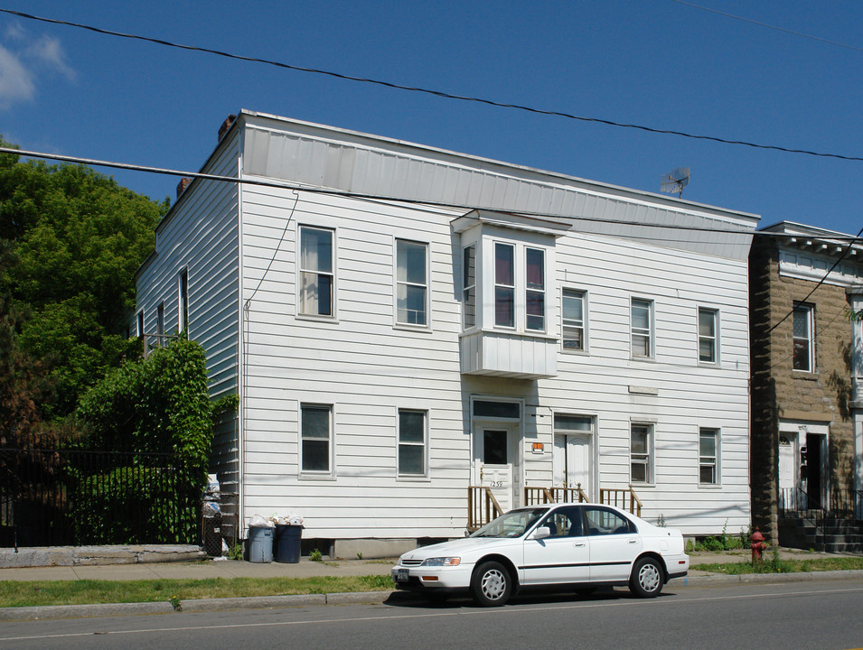 1239-1243 Broadway in Watervliet, NY - Building Photo