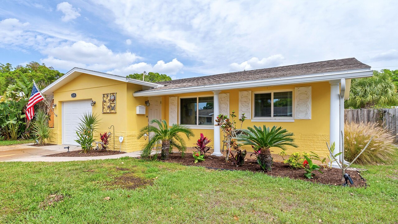 3235 39th St N in St. Petersburg, FL - Building Photo