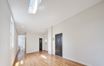 4106 S Lake Park Ave, Unit 2 in Chicago, IL - Foto de edificio - Building Photo