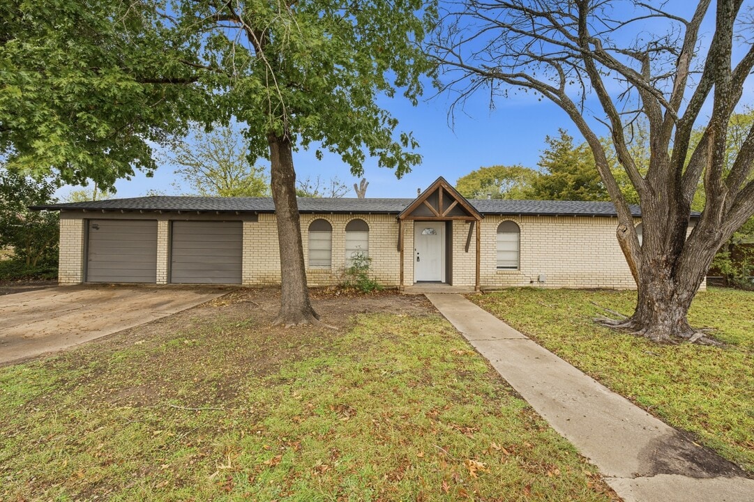 917 Susan St in Robinson, TX - Building Photo