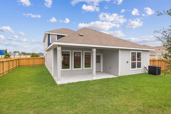 10358 Red Cardinal Dr in Cleveland, TX - Building Photo - Building Photo