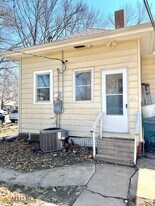 800 Osage St in Manhattan, KS - Building Photo